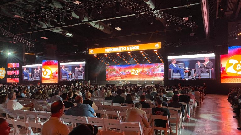 Read more about the article کنفرانس بیت‌کوین میامی Bitcoin Conference (Miami, USA)